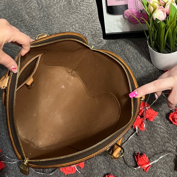 Louis Vuitton Brown and Tan Monogram Bag, Ellipse MM - Picture 6 of 11